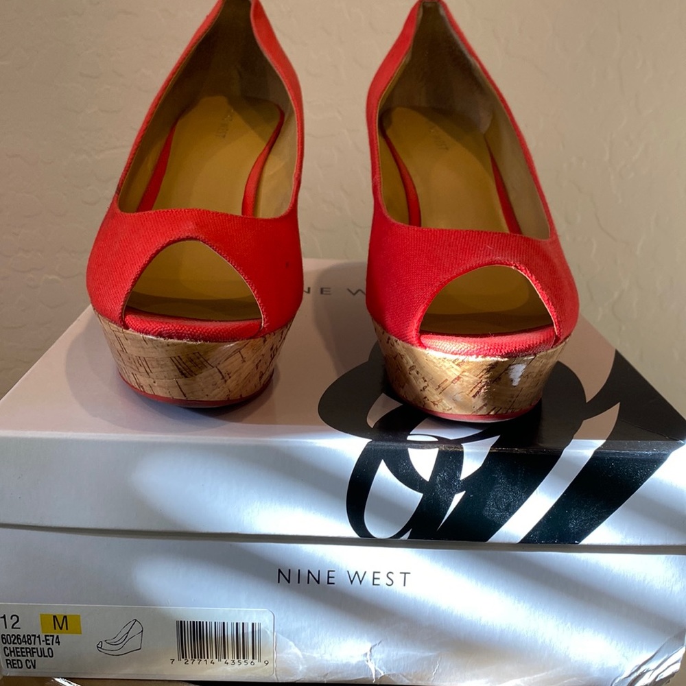 Nine West Red Wedge